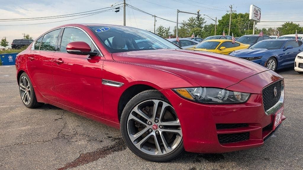 2017 JAGUAR XE
