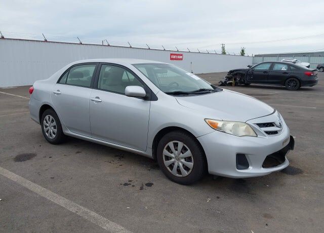2011 TOYOTA Corolla