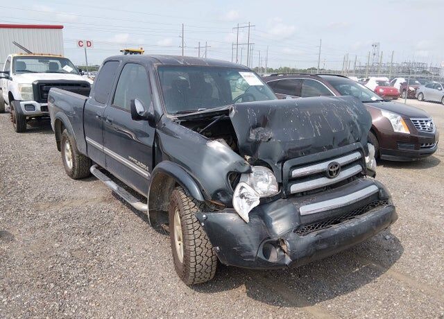 2005 TOYOTA Tundra