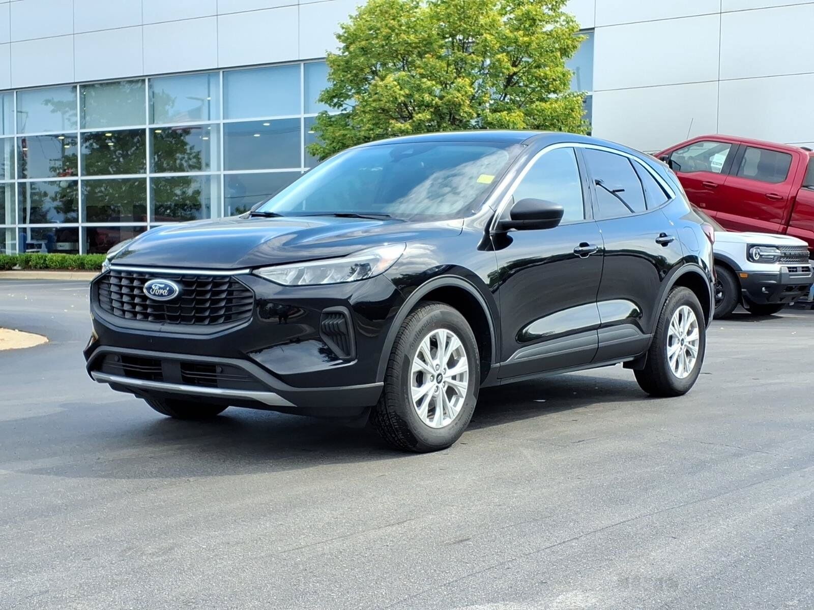 2024 FORD Escape