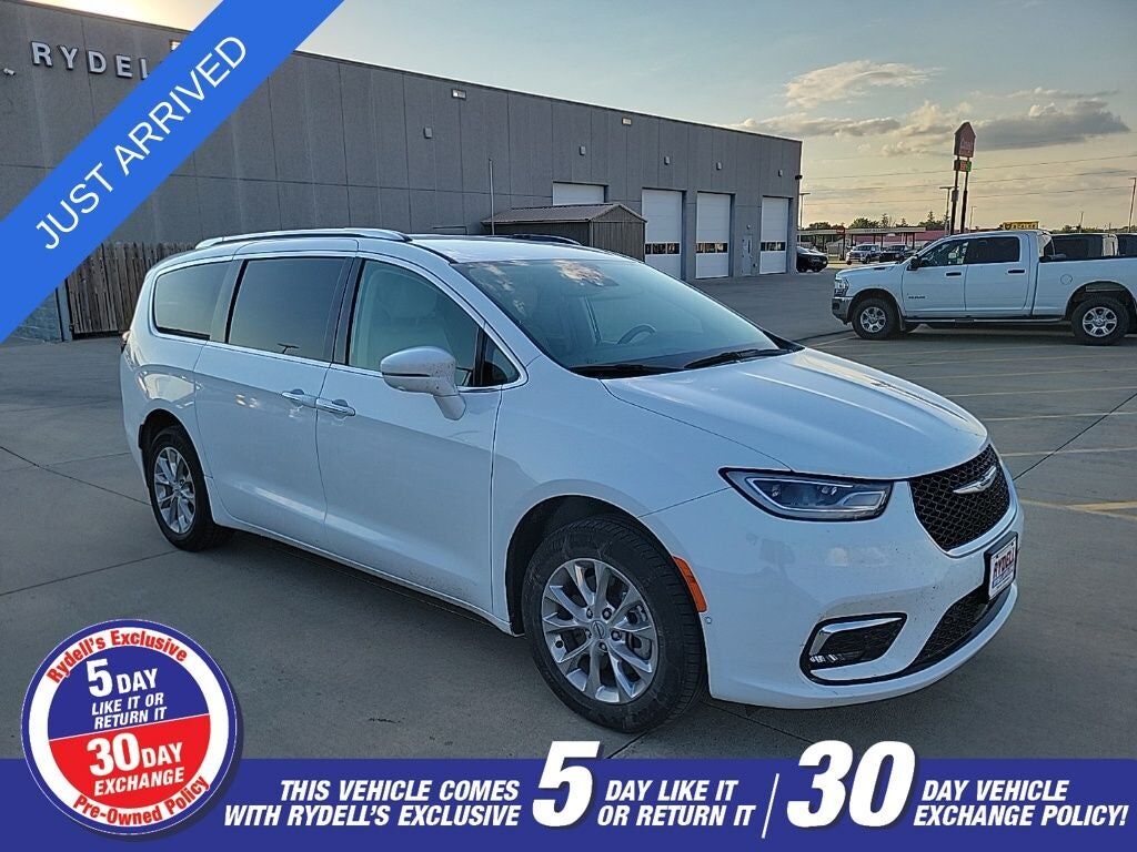 2021 CHRYSLER Pacifica