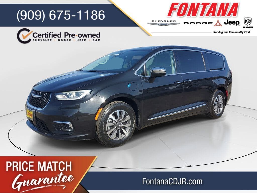 2023 CHRYSLER Pacifica