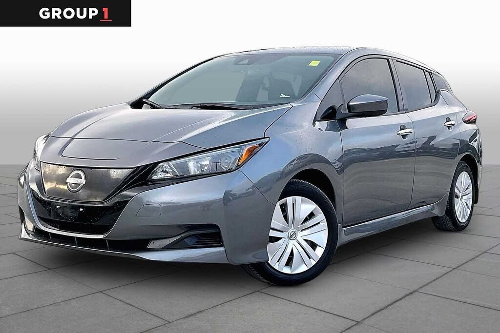 2025 NISSAN Leaf