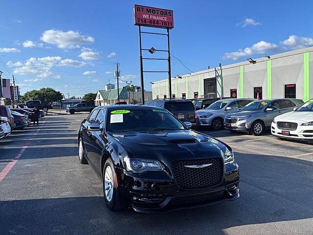 2017 CHRYSLER 300