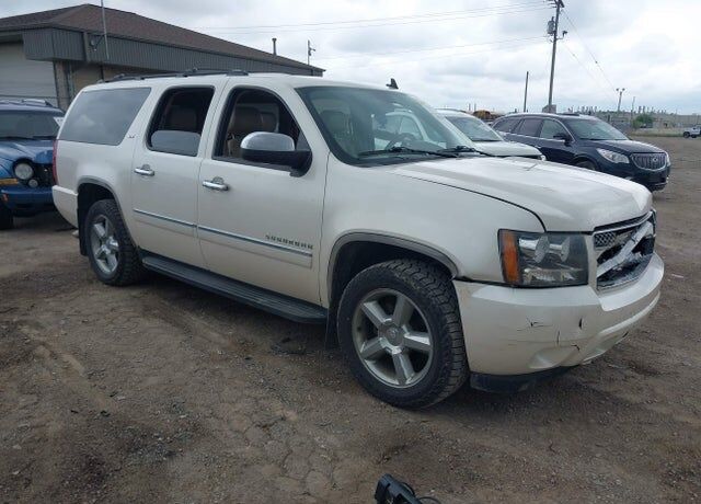 2013 CHEVROLET Suburban