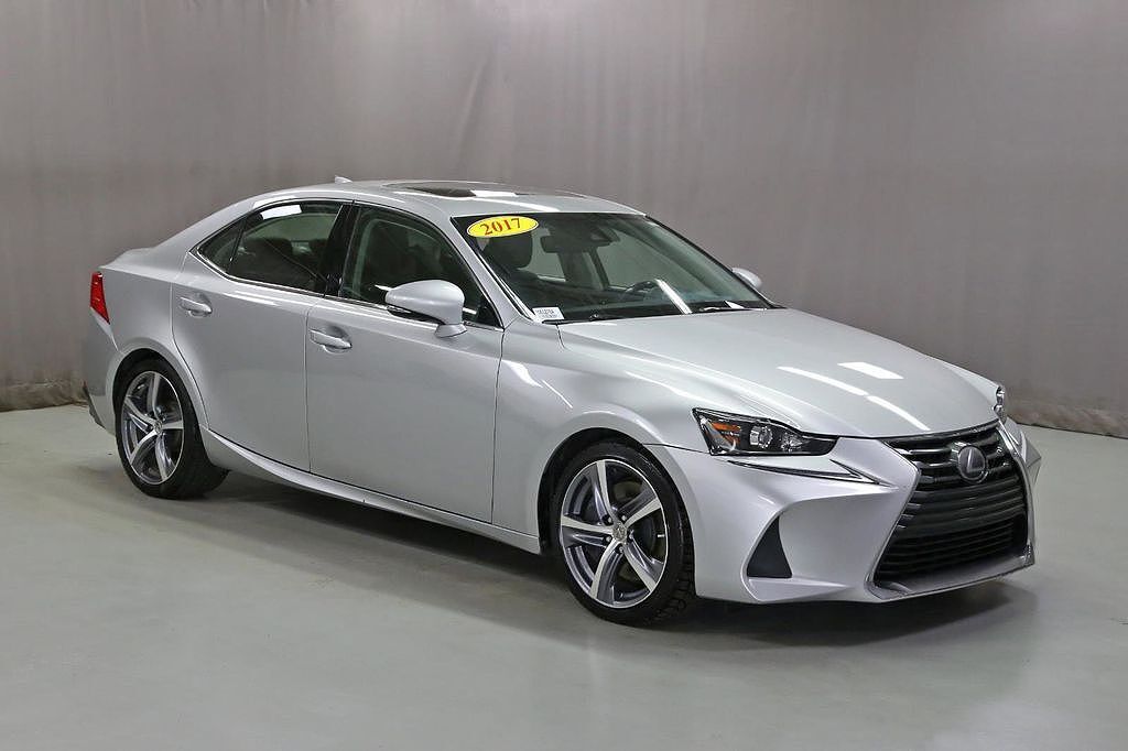 2017 LEXUS IS