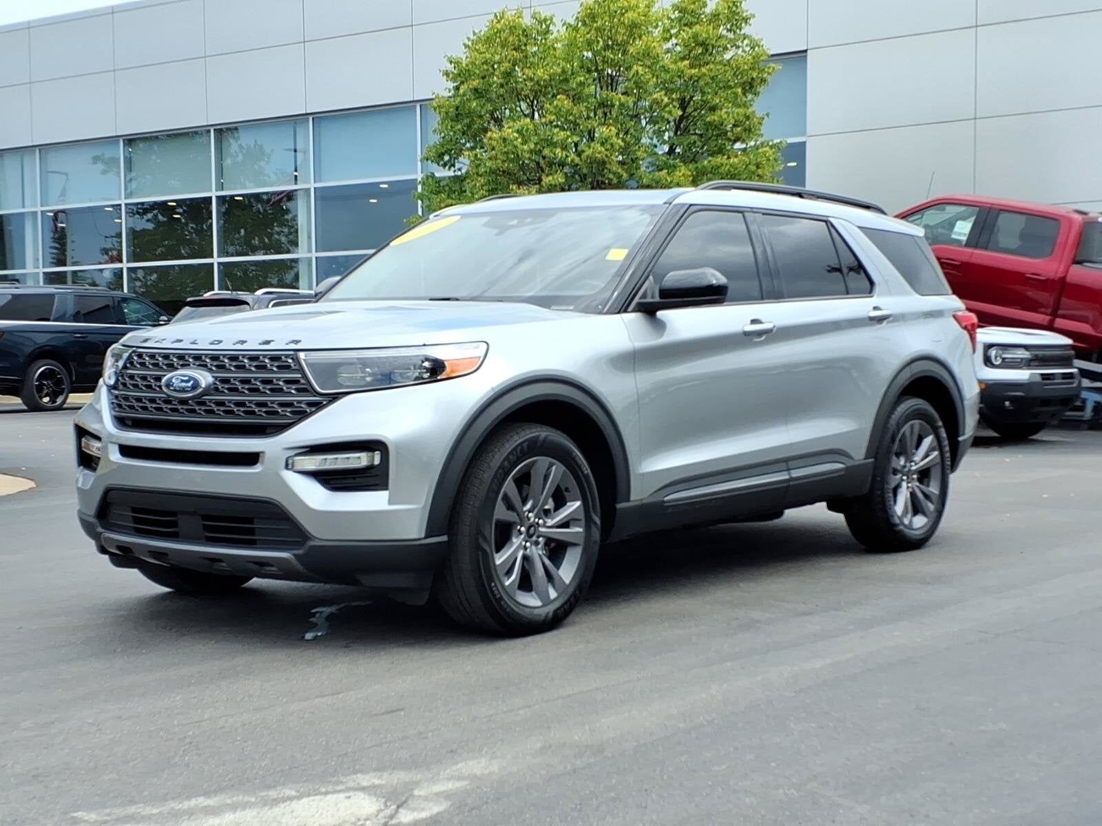 2022 FORD Explorer