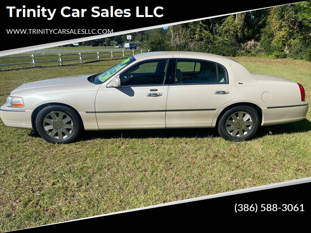 2003 LINCOLN Town Car