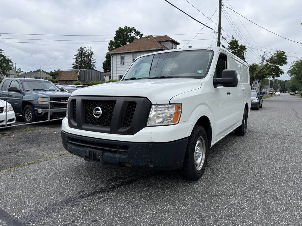 2013 NISSAN NV