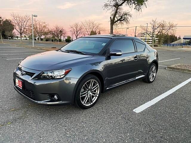 2011 TOYOTA SCION