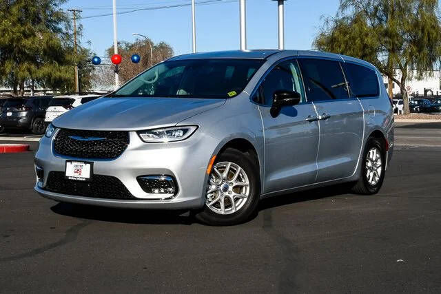 2023 CHRYSLER Pacifica