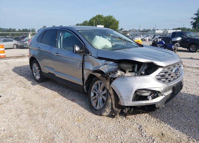 2022 FORD Edge