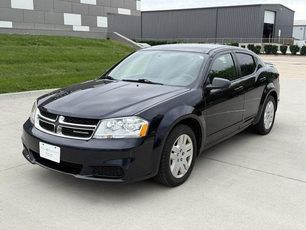 2011 DODGE Avenger