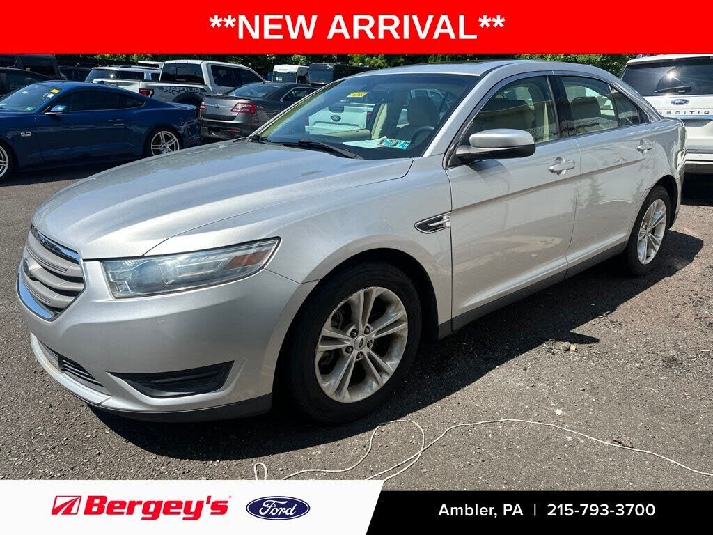 2013 FORD Taurus