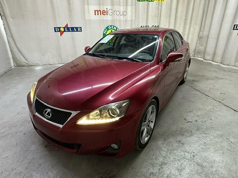 2011 LEXUS IS