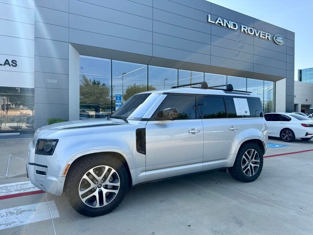 2022 LAND ROVER Defender