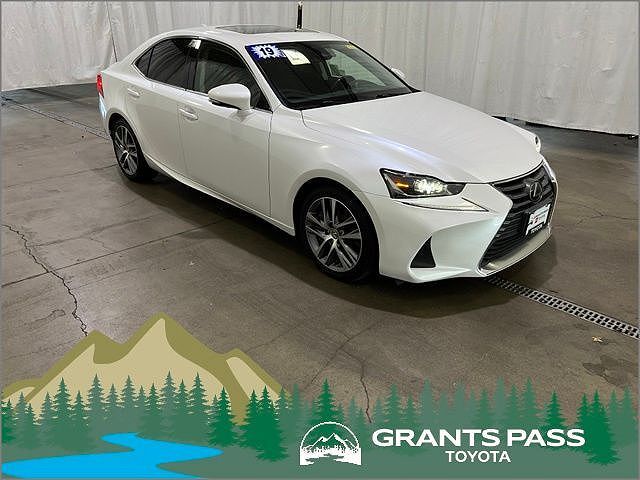 2019 LEXUS IS