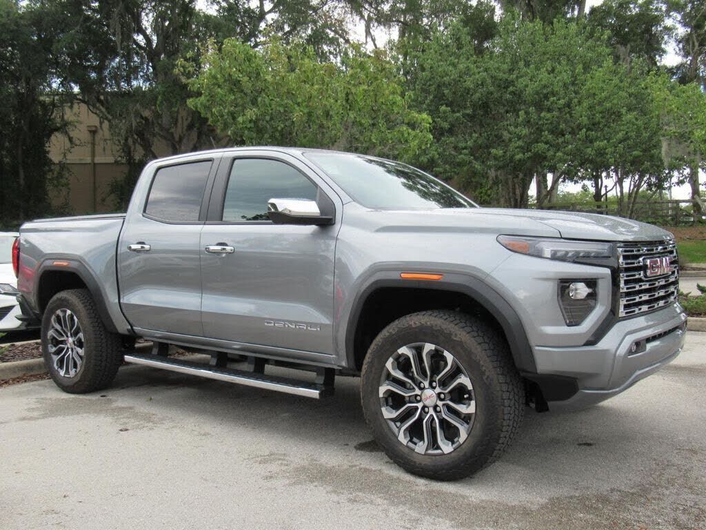 2024 GMC Canyon