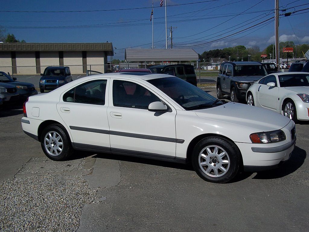 2002 VOLVO S60