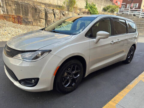 2020 CHRYSLER Pacifica