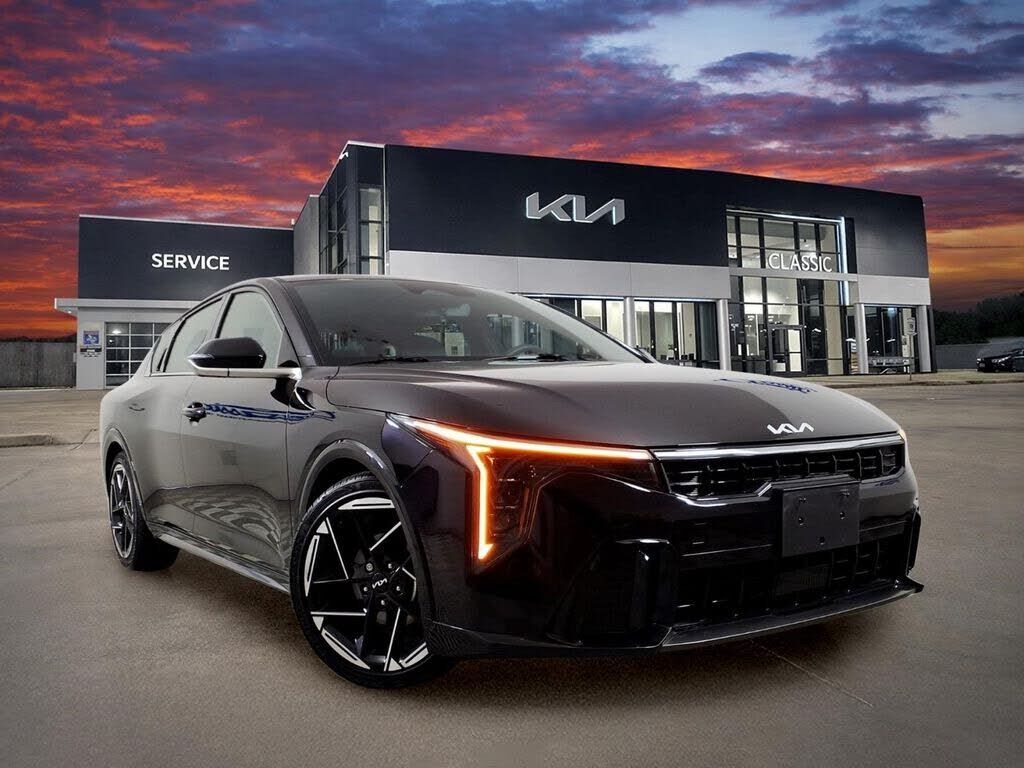 2025 KIA K4