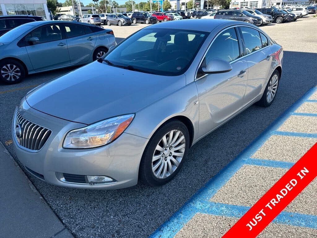 2011 BUICK Regal