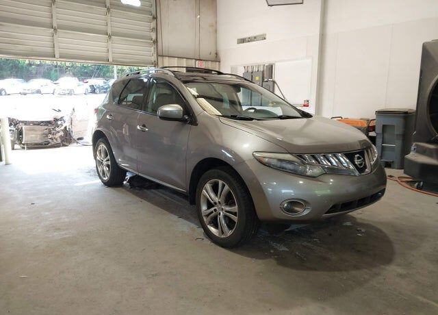 2010 NISSAN Murano
