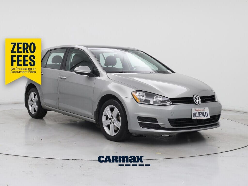 2017 VOLKSWAGEN Golf