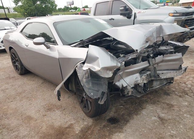 2016 DODGE Challenger
