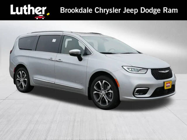 2026 CHRYSLER Pacifica