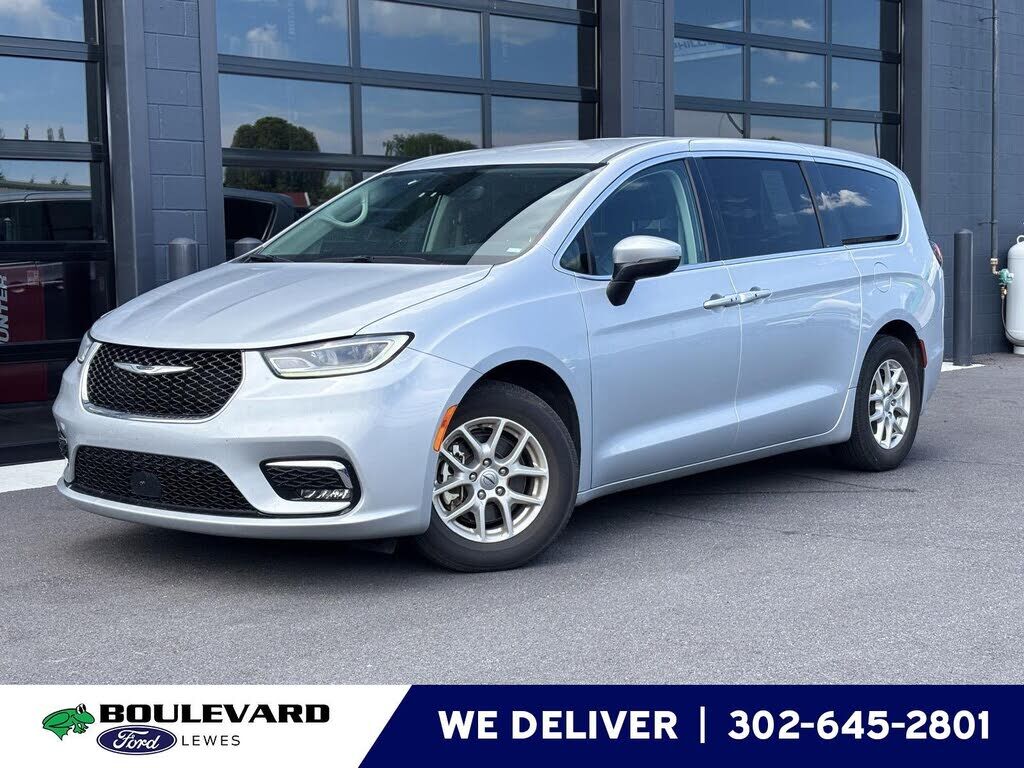 2023 CHRYSLER Pacifica