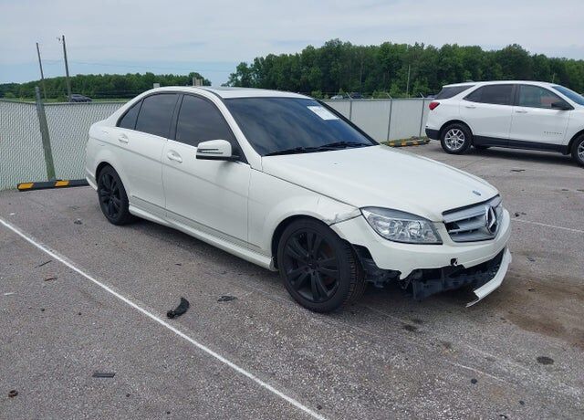 2011 MERCEDES-BENZ C-Class
