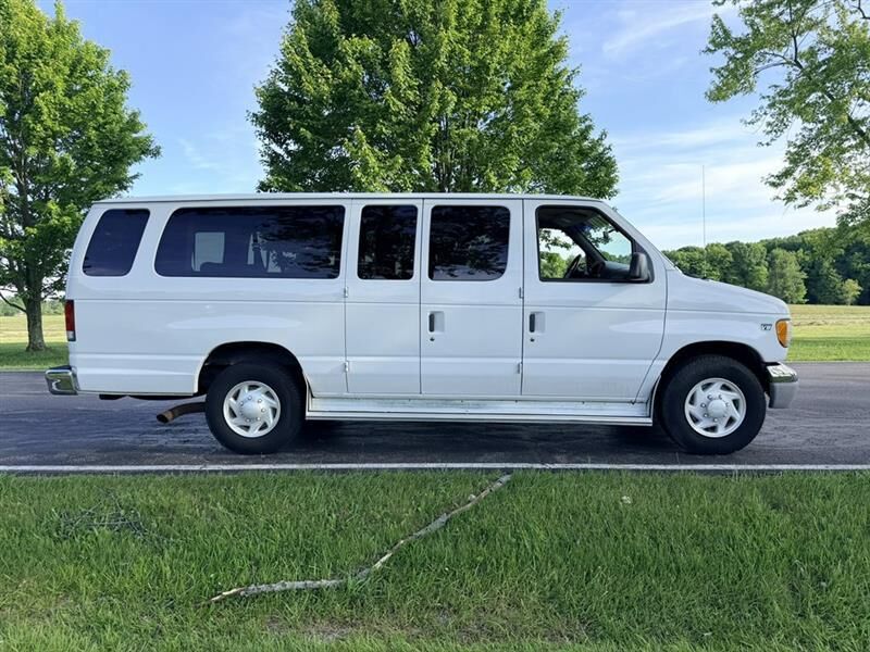 2000 FORD E-350