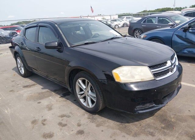 2012 DODGE Avenger