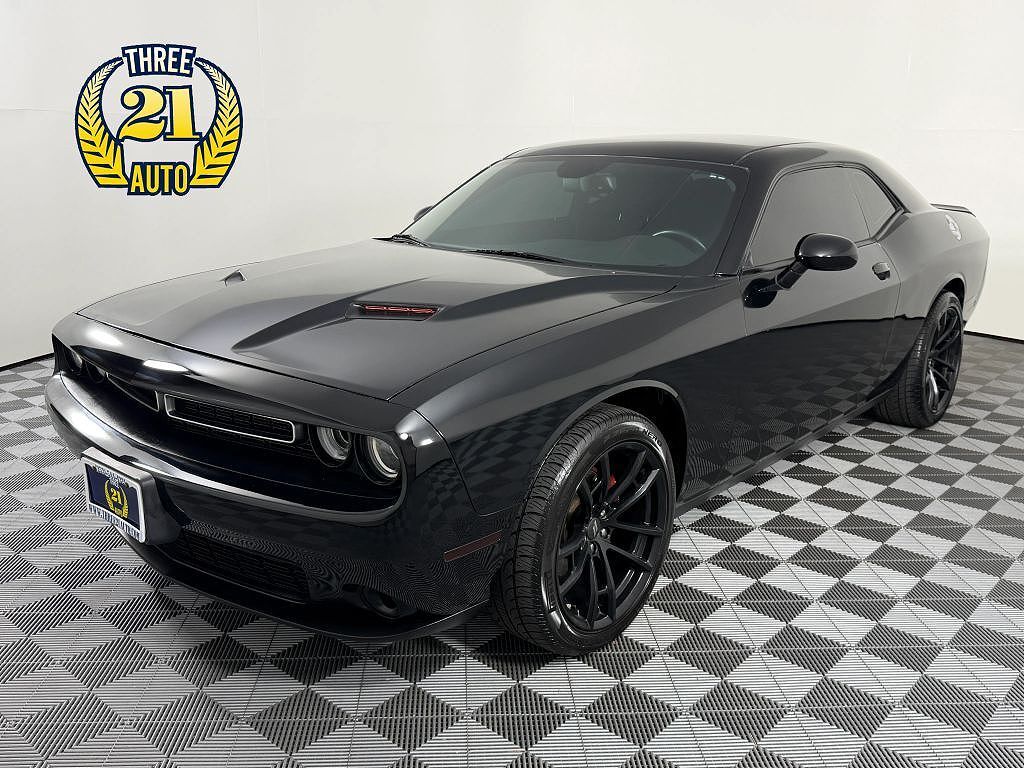 2016 DODGE Challenger
