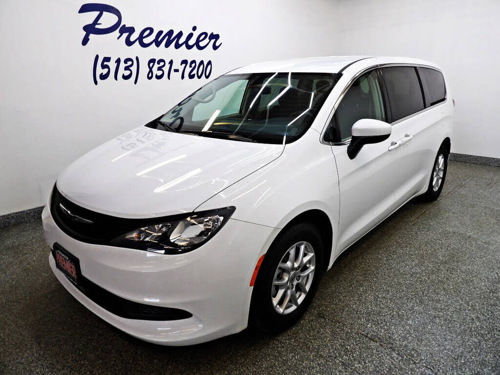 2021 CHRYSLER Voyager