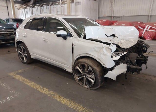 2021 AUDI Q3