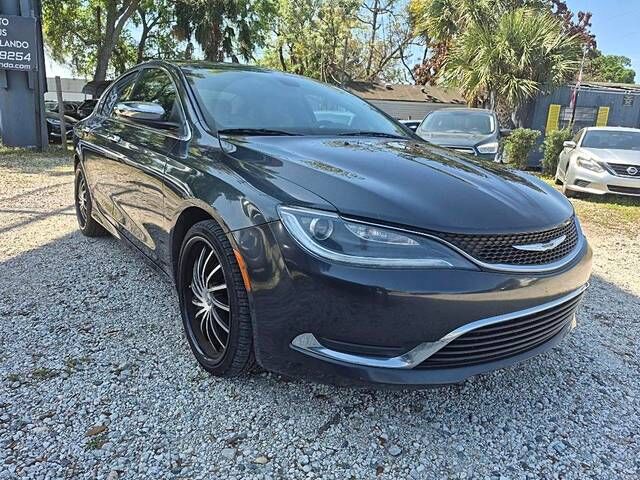 2017 CHRYSLER 200