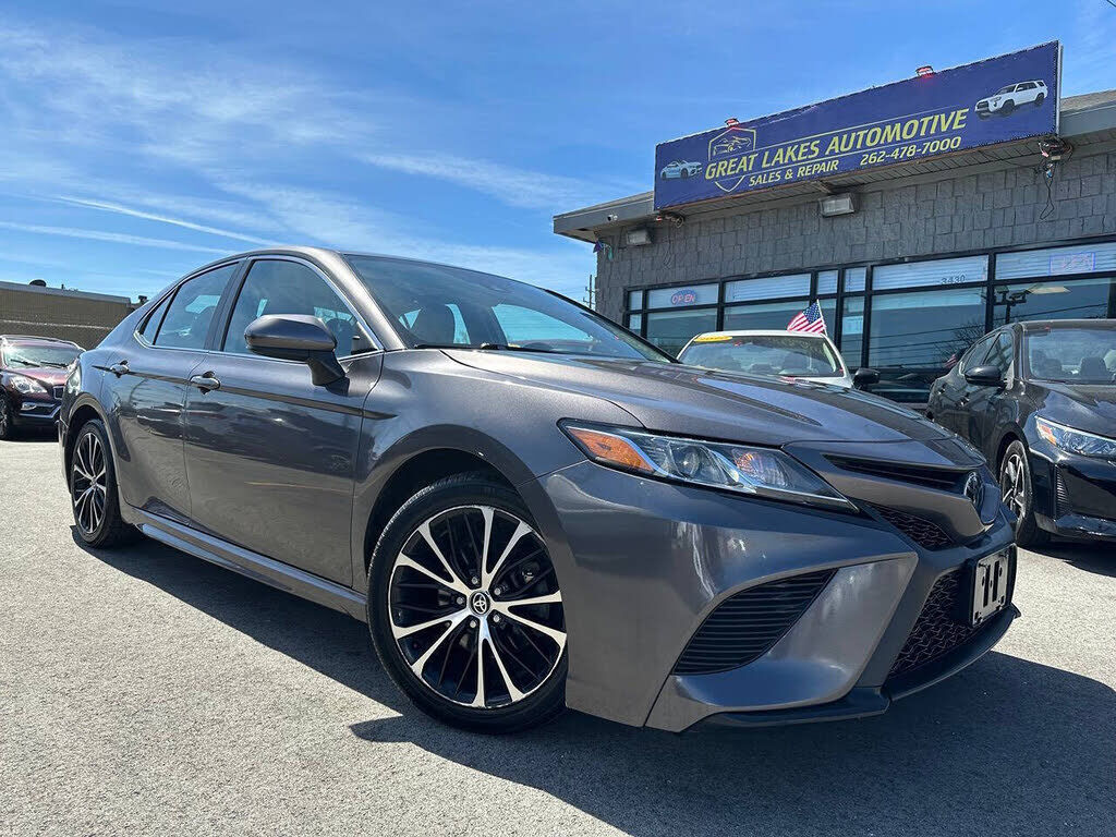 2020 TOYOTA Camry