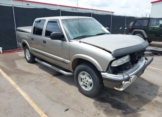 2002 CHEVROLET S-10 Pickup