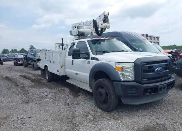 2013 FORD F-550