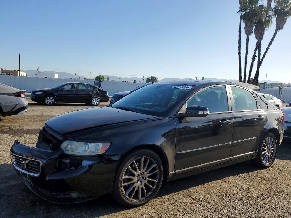 Volvo S40