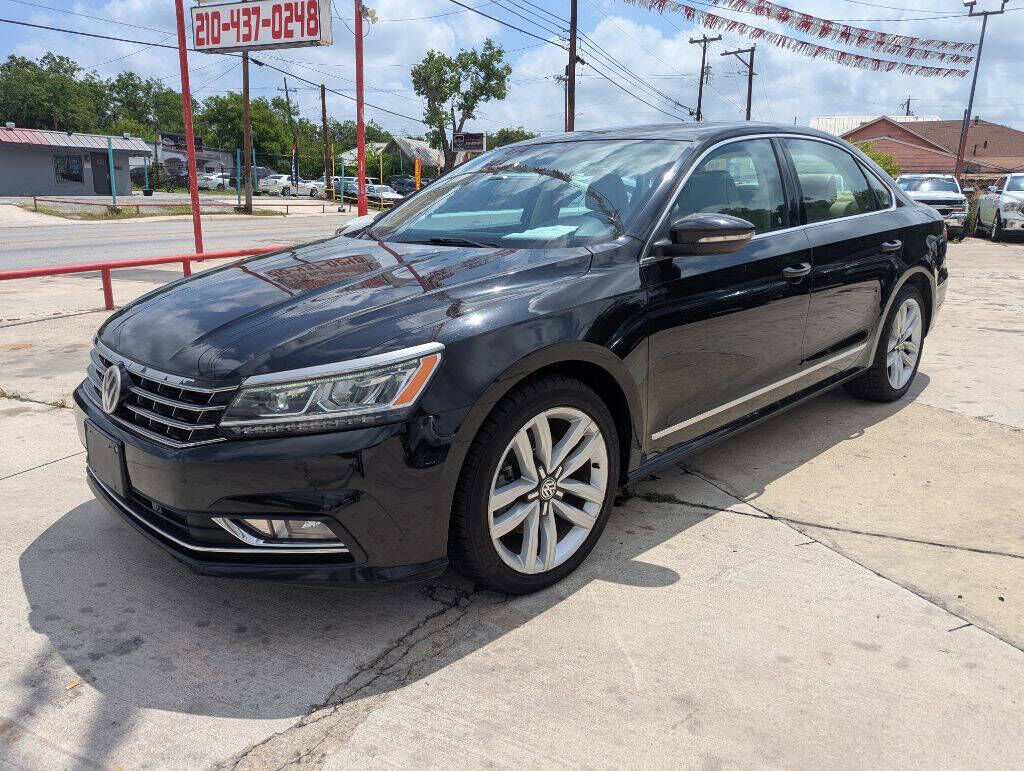 2017 VOLKSWAGEN Passat