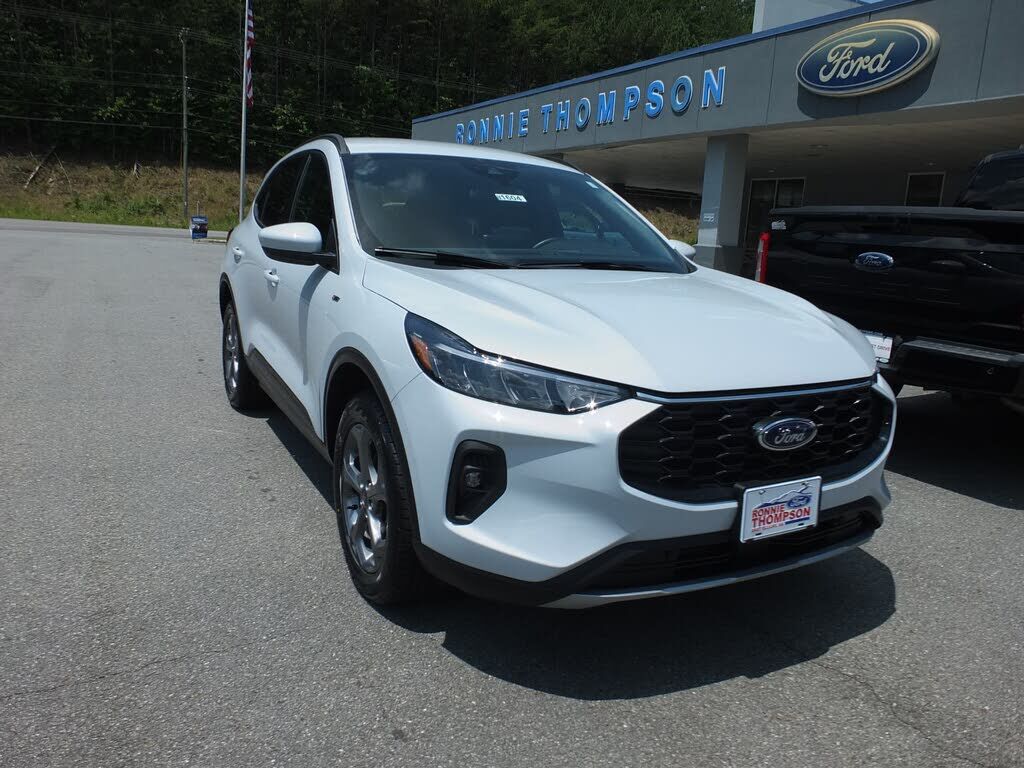 2025 FORD Escape