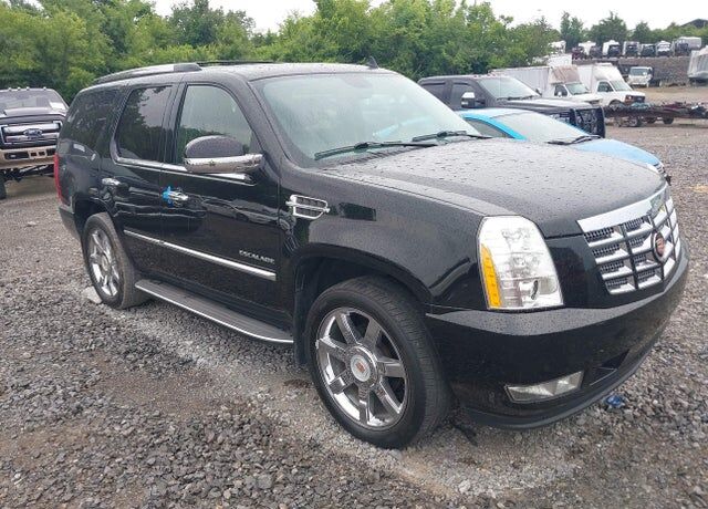2014 CADILLAC Escalade