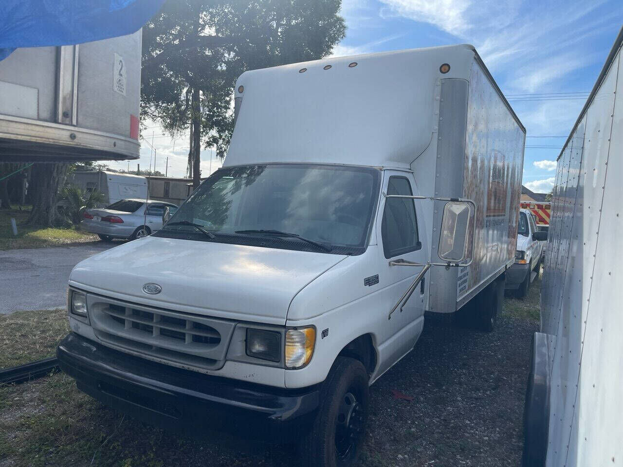 2002 FORD E-350