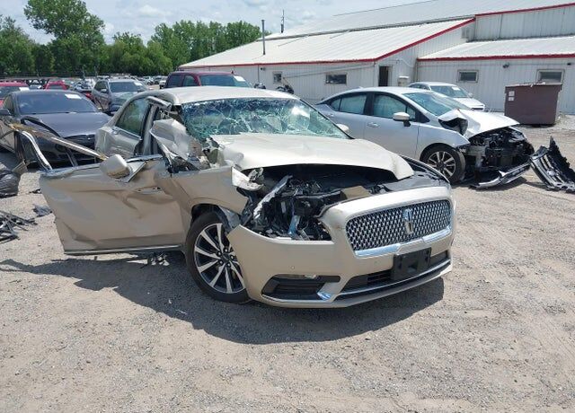 2017 LINCOLN Continental