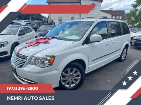 2016 CHRYSLER Town and Country