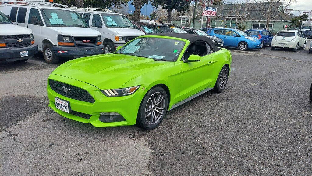 2016 FORD Mustang