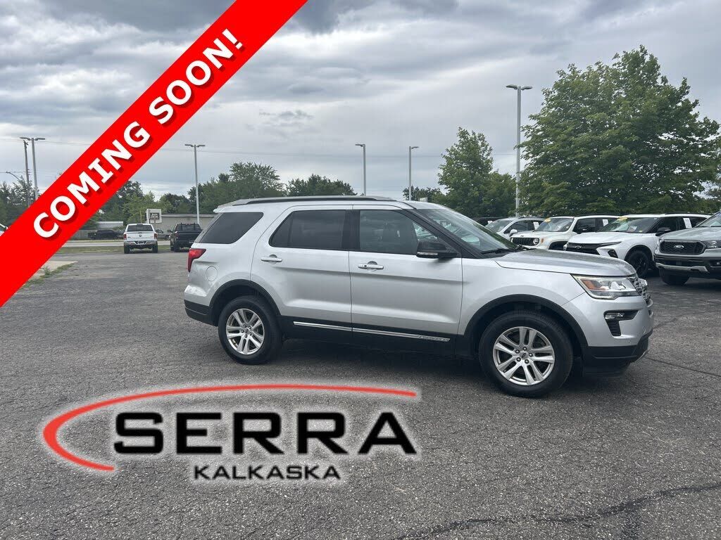 2018 FORD Explorer